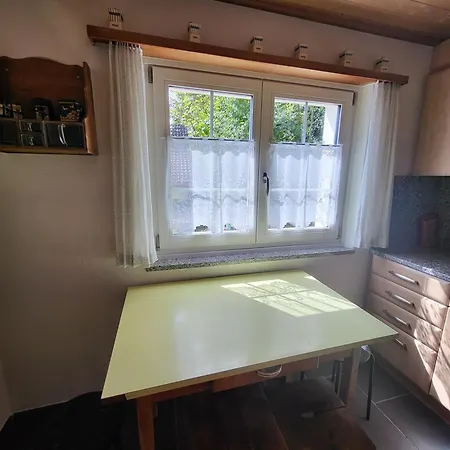 Zauberhaftes Mit Whirlpool, Berg & Seesicht Apartment *